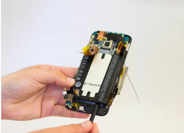 Замена батареи в HTC One M9 - 36 | Vseplus