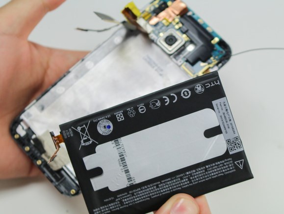Заміна батареї у HTC One M9 - 36 | Vseplus