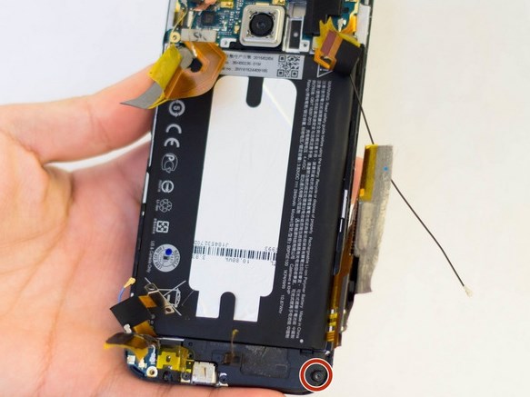 Заміна роз'єму для навушників/плати Micro USB у HTC One M9 - 35 | Vseplus