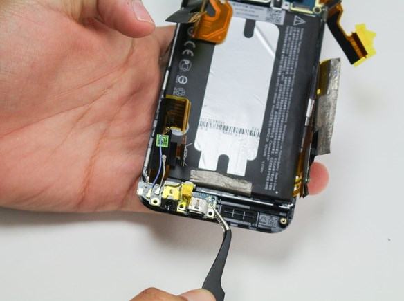 Заміна роз'єму для навушників/плати Micro USB у HTC One M9 - 37 | Vseplus