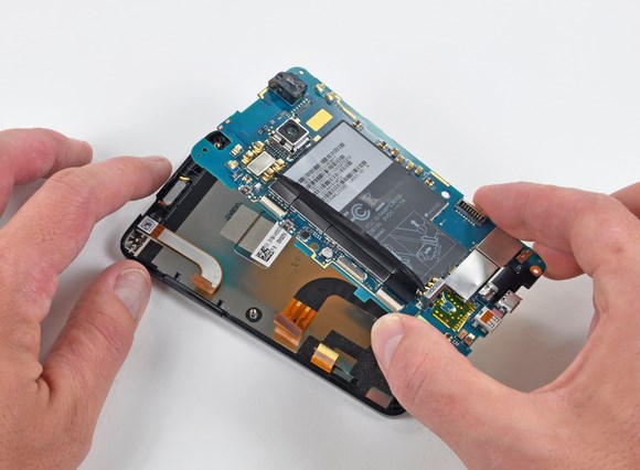 Замена передней панели в HTC A9292 EVO 4G - 31 | Vseplus