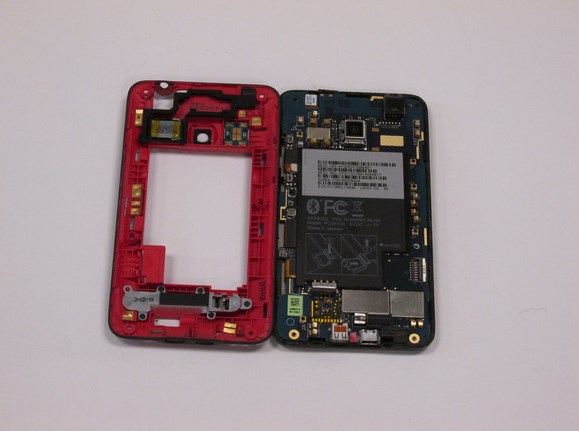 Замена кнопки питания в HTC A9292 EVO 4G - 7 | Vseplus