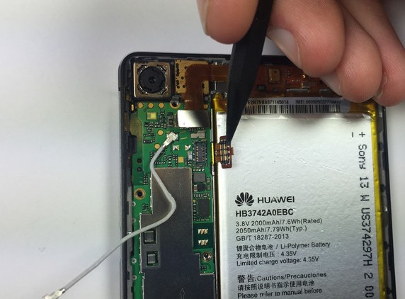 Замена батареи в Huawei Ascend P6 - 52 | Vseplus
