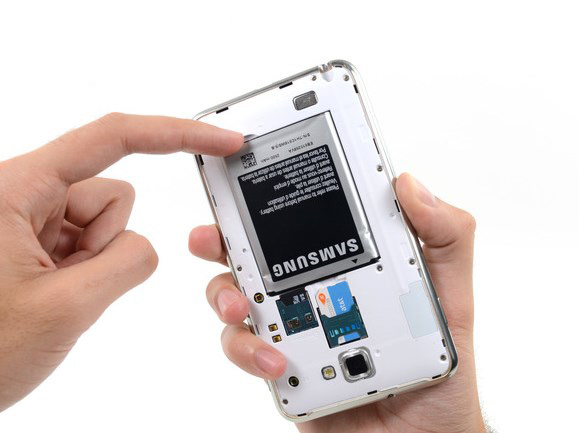 Заміна карти пам'яті у Samsung N7000 Galaxy Note - 6 | Vseplus