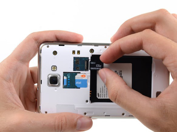 Заміна карти пам'яті у Samsung N7000 Galaxy Note - 12 | Vseplus