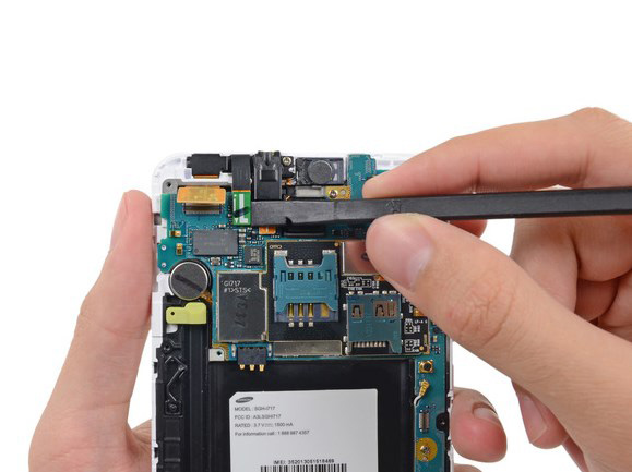 Замена вибрационного мотора в Samsung N7000 Galaxy Note - 33 | Vseplus