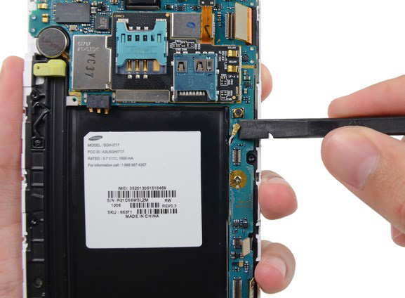 Замена вибрационного мотора в Samsung N7000 Galaxy Note - 38 | Vseplus