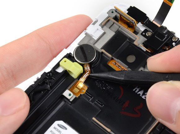 Замена вибрационного мотора в Samsung N7000 Galaxy Note - 43 | Vseplus