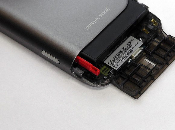 Замена батареи в HTC F5151 Freestyle - 7 | Vseplus