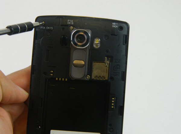 Снятие задней панели в LG H818 G4 - 7 | Vseplus