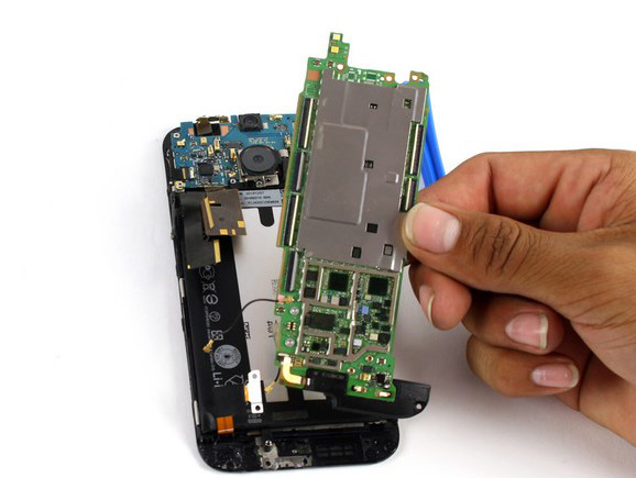 Замена батареи в HTC One M8 - 35 | Vseplus