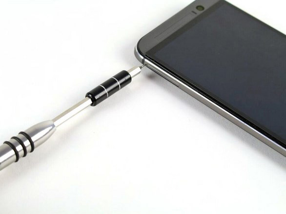 Заміна роз'єму для навушників/плати мікро USB в HTC One M8 - 3 | Vseplus