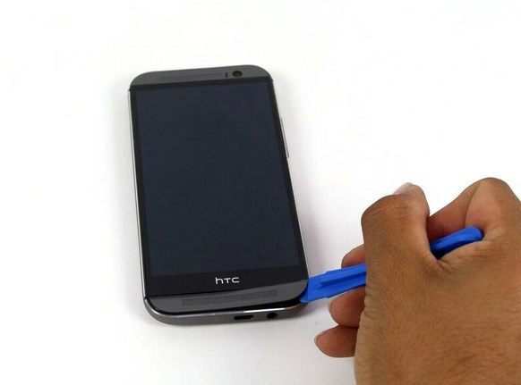 Заміна роз'єму для навушників/плати мікро USB в HTC One M8 - 14 | Vseplus