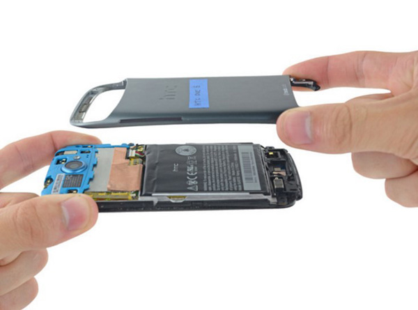 Замена батареи в HTC Z520e One S - 25 | Vseplus