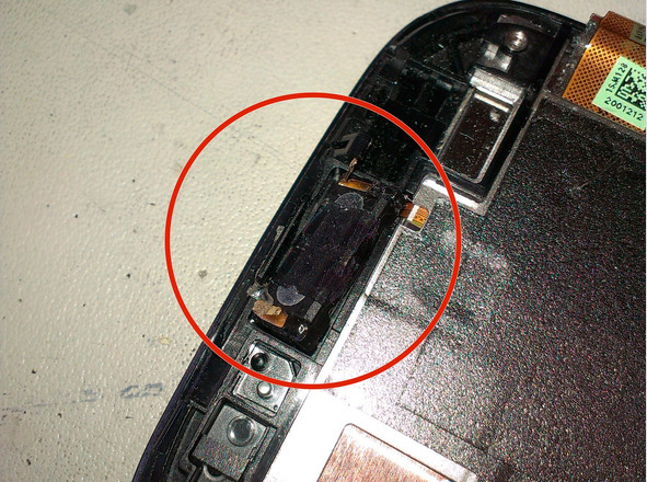 Заміна РК-дисплея та сенсорної панелі у HTC T328e Desire X - 18 | Vseplus