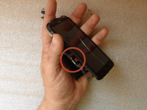Замена ЖК-дисплея и сенсорной панели в HTC One X - 16 | Vseplus