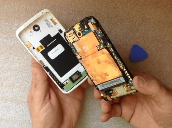 Замена батареи в HTC One X - 10 | Vseplus