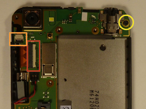 Замена камеры в HTC T320e One V - 28 | Vseplus
