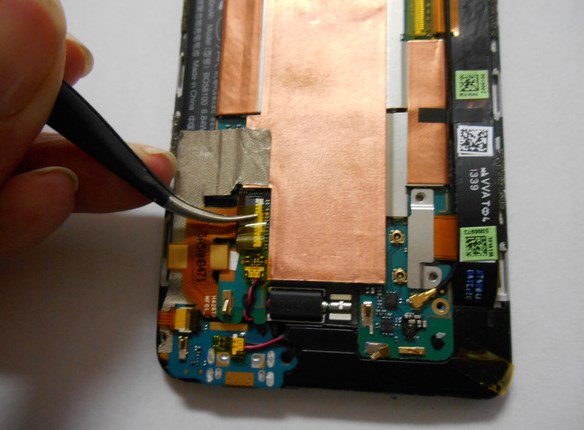Замена батареи в HTC 601n One mini - 21 | Vseplus