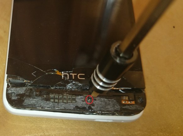 Замена экрана в HTC 601n One mini - 2 | Vseplus