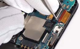 Разборка HTC EVO 3D и замена дисплея - 10 | Vseplus