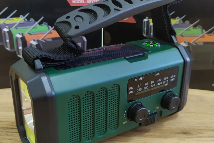 Які гаджети варто мати в тривожній валізі у 2025 році - 5 | Vseplus