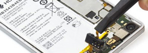 Замена узла вибрационного мотора и гнезда для наушников в Huawei Ascend P7